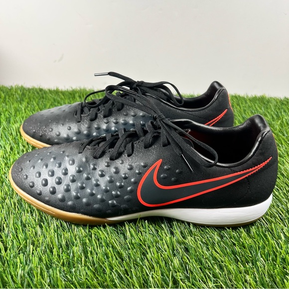 Nike MagistaX Onda II Indoor Competition Total Crimson Size 9.5 Indoor Cleats - Picture 1 of 9